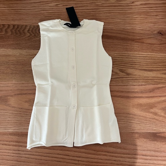 Lioness Kourt top - Picture 7 of 8